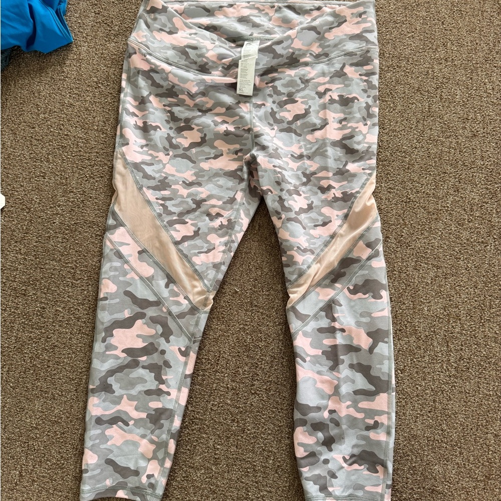 Fabletics PowerHold Camo Leggings – Pink/Grey, Size XL